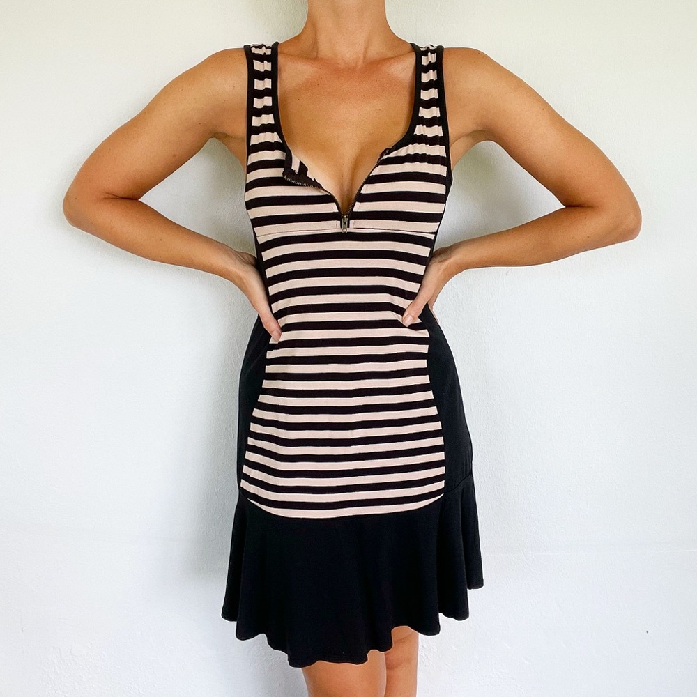 Monteau black tan striped zipper neckline cotton stretch mini dress size medium